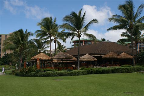 Dukes restaurant kaanapali - Our award winning Leilani's Beach Bar is open daily from 10:30am-9:30pm. This is where you'll find our famous fresh fish tacos! Lunch is also available in our upstairs dining room from 10:30am-2:00pm. Our newly remodeled upstairs dining room is open from 4:30-9:00 and accepts reservations.